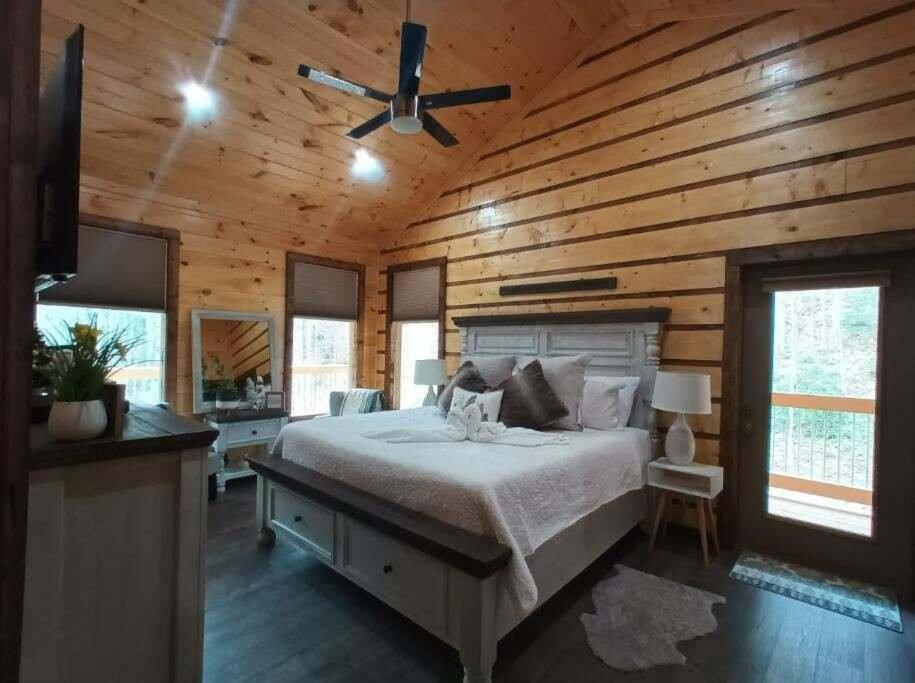 The Grand Tennessean Cabin- Four Bedroom Luxury Cabin In The Mountains Pigeon Forge Exterior foto